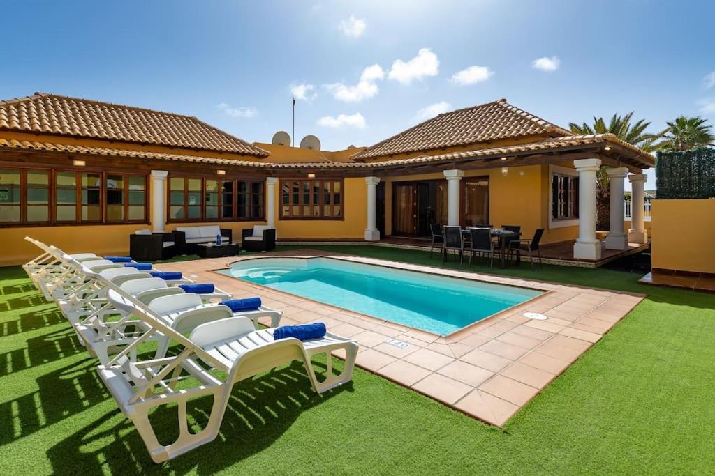 Villa Helen - Heated Pool Wifi Smarttv Barbecue Corralejo Eksteriør billede